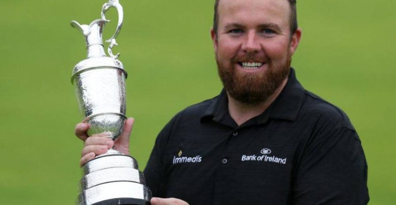 Shane Lowry with the Claret Jug